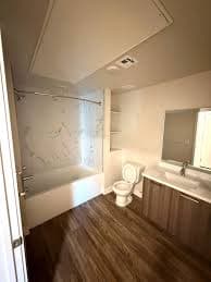 Bathroom deep cleaned for move-out inspection in Round Rock TX
